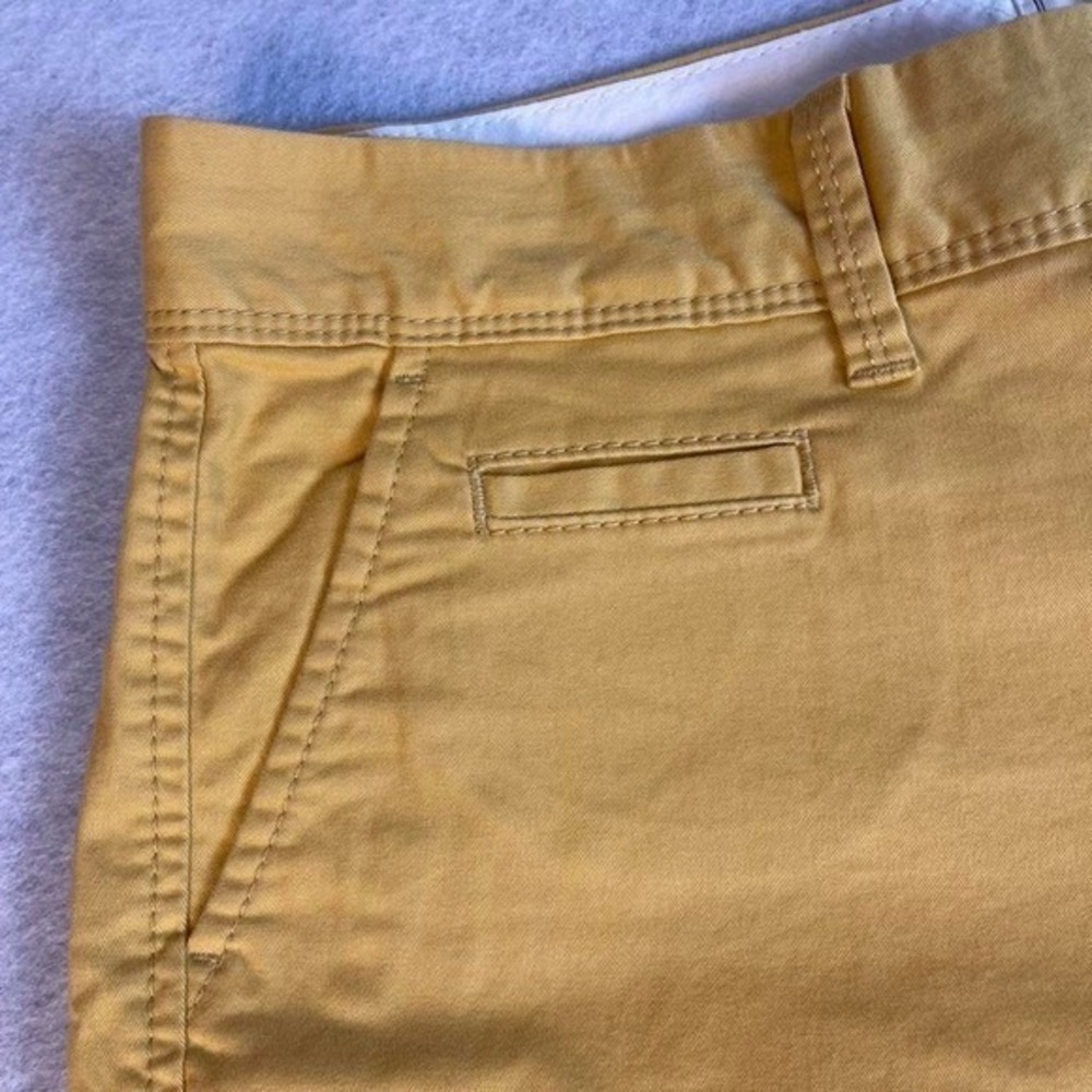Old Navy yellow cotton & spandex shorts size 8 - Picture 3 of 4